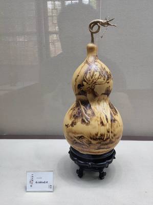 玲瓏百態(tài)，匠心傳承 葫蘆工藝美術(shù)品的收藏與鑒賞